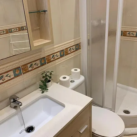 Daire Excellent In In Local Area Nerja